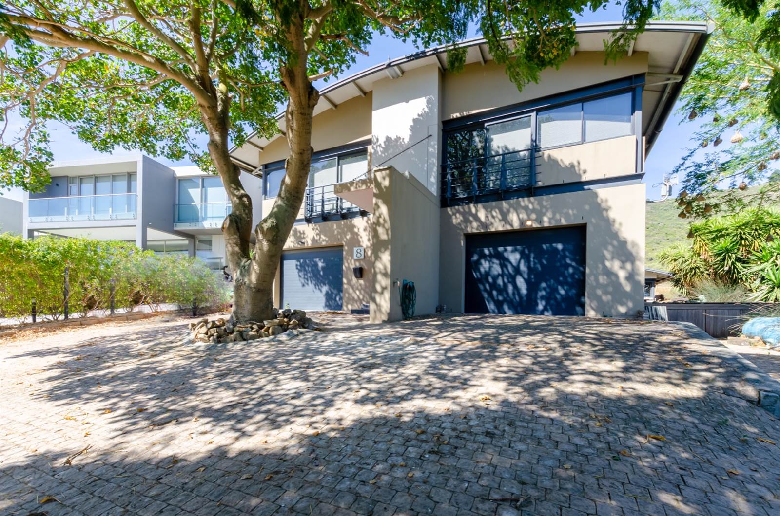 4 Bed House in Plattekloof photo number 9