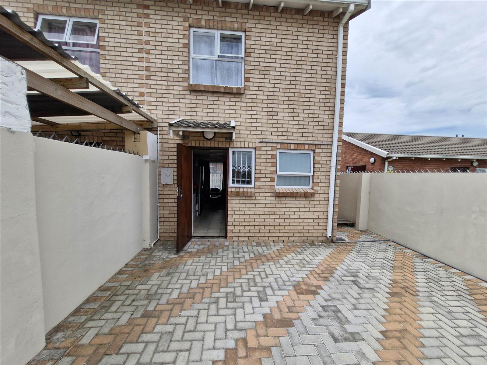 2 Bed House in Walmer Link photo number 24