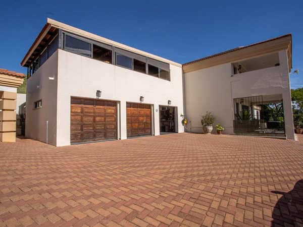 4 Bed Townhouse in Signal Hill
