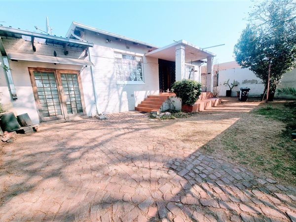 3 Bedroom House 3 Bedroom House
