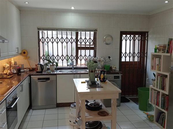 3 Bed House in Bryanston East