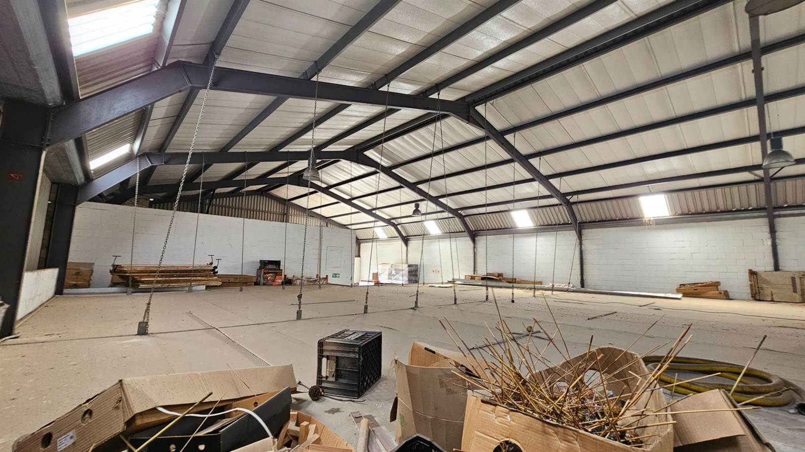 645  m² Industrial space in Everite Industria photo number 17