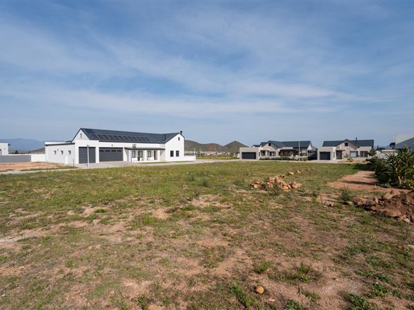 734 m² Land 734 m² Land