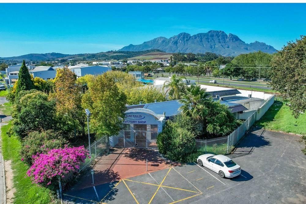 9500  m² Commercial space in Stellenbosch Central photo number 1