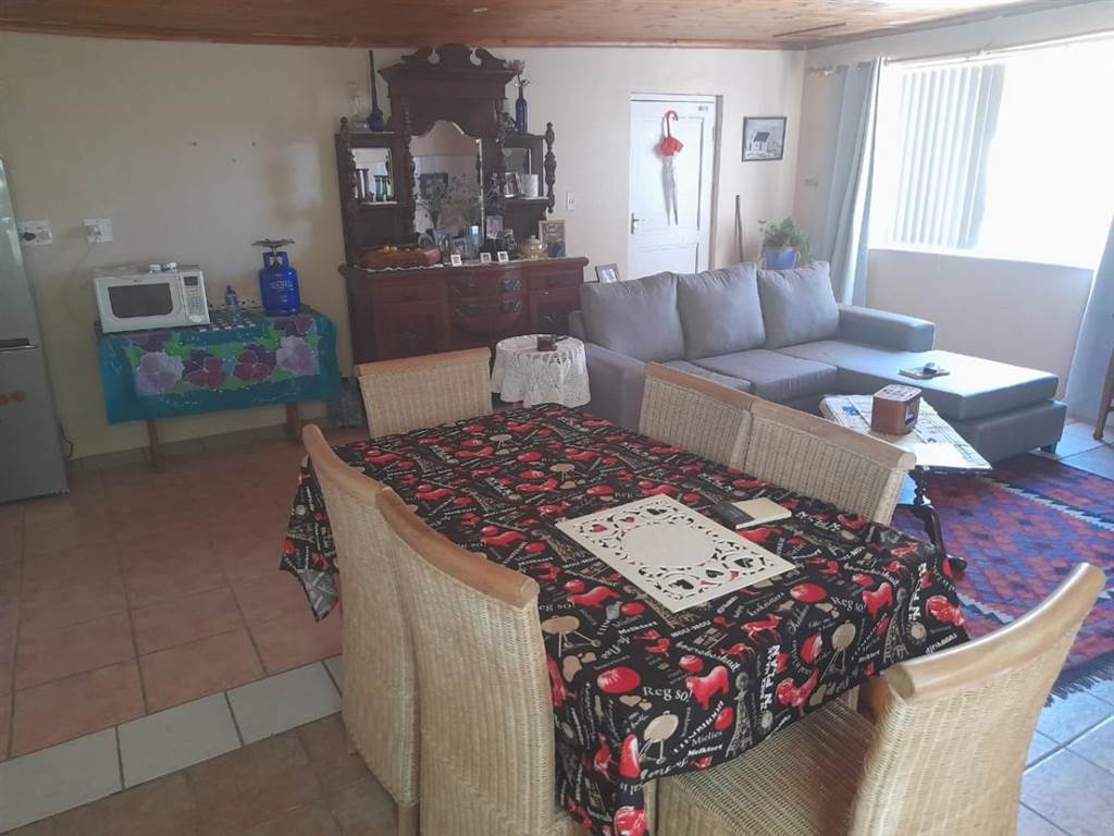 4 Bed House in Gansbaai and surrounds photo number 22