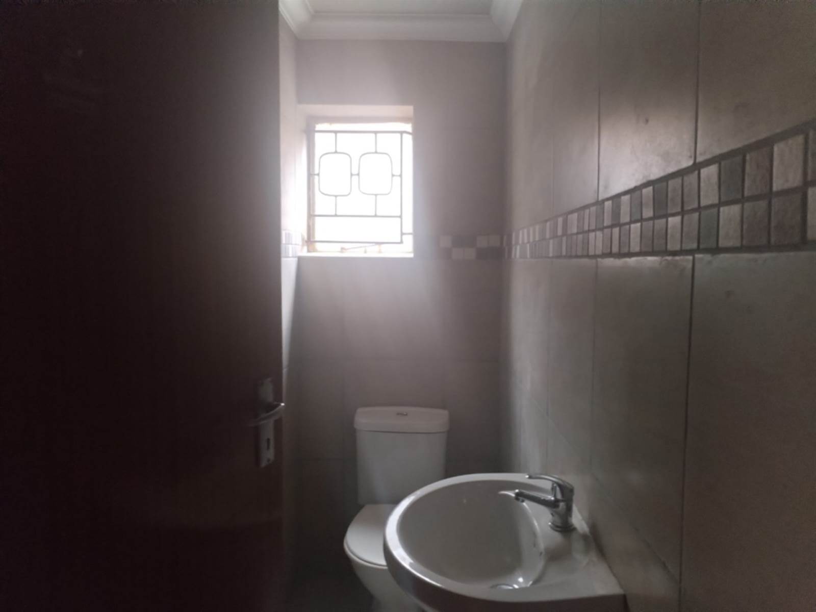 5 Bed House in Soshanguve photo number 26