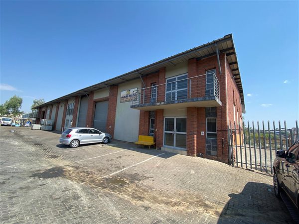 615  m² Industrial space