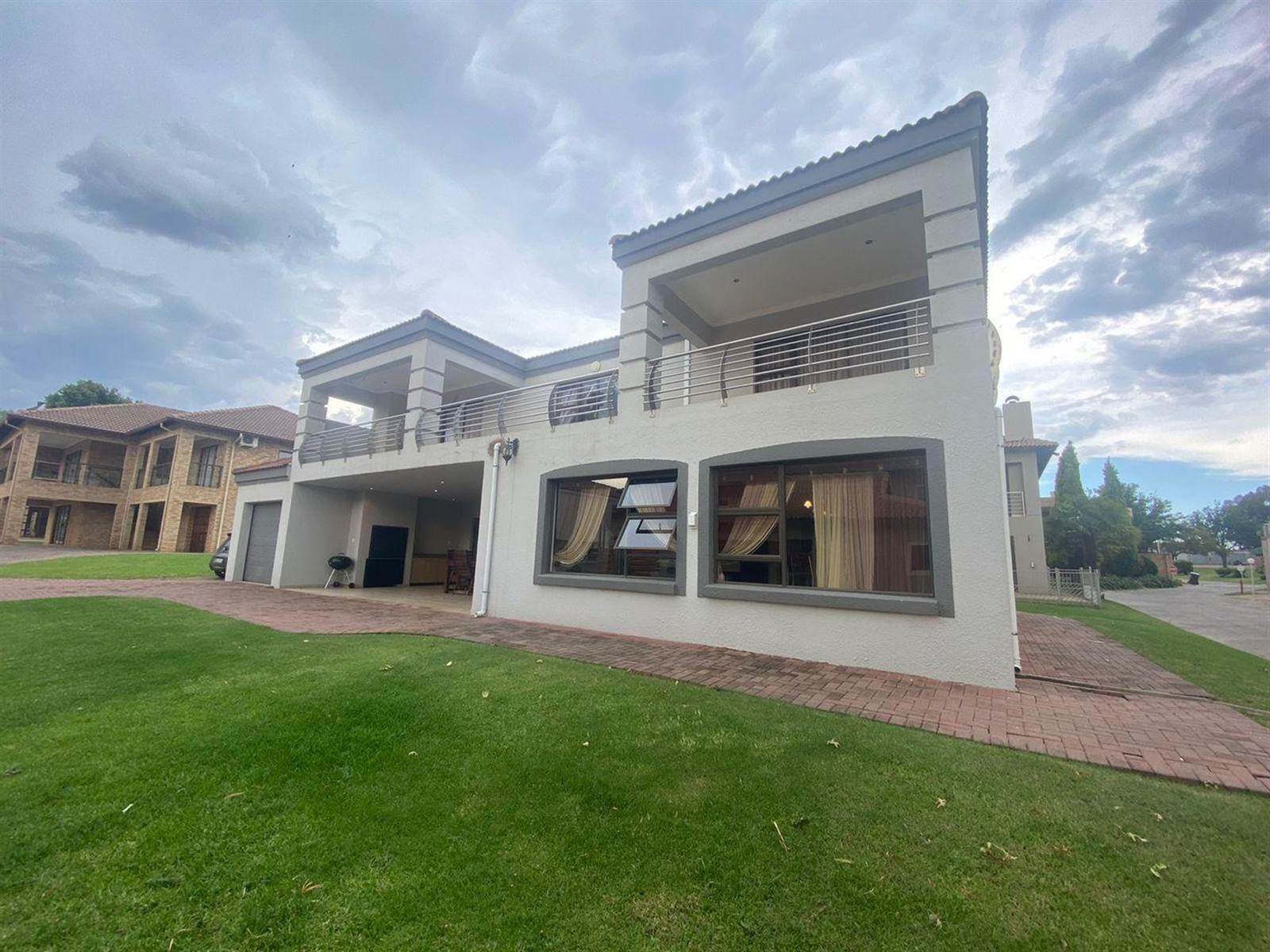 4 Bed House in Vaalview photo number 28