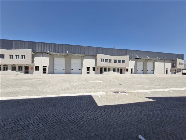 2 000  m² Industrial space