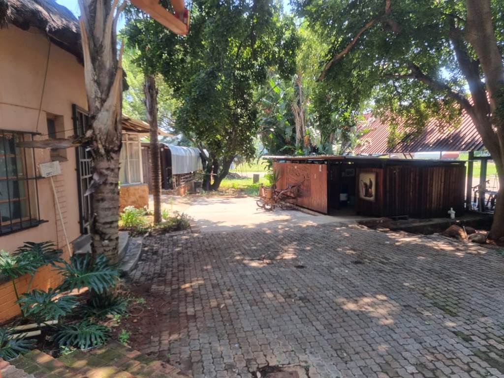 1.2  m² Industrial space in Nelspruit photo number 21