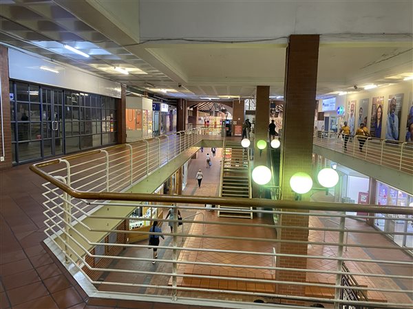 370  m² Retail Space