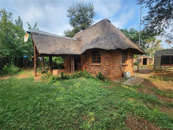 2 Bedroom Garden Cottage 2 Bedroom Garden Cottage