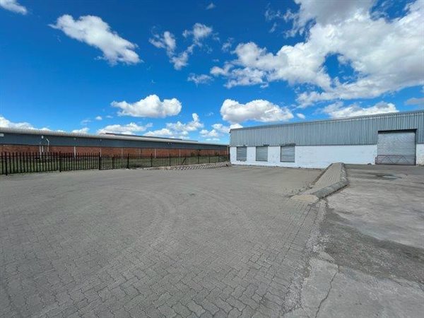 2 347  m² Industrial space