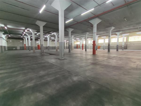 3 140  m² Industrial space