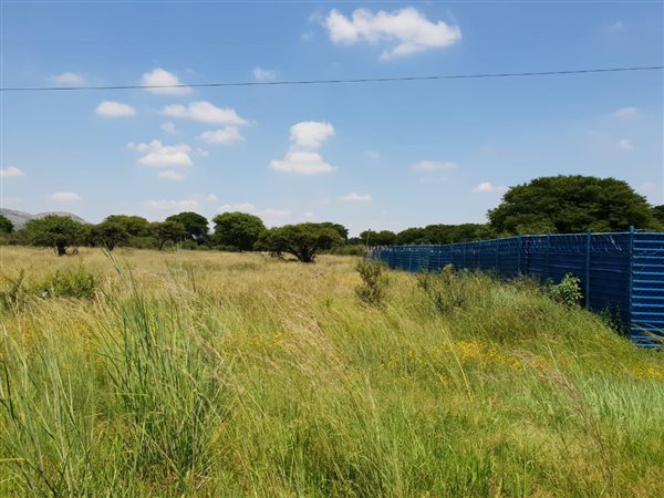8.7 ha Land available in Brits