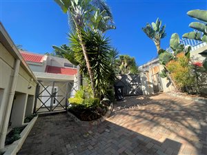 4 Bed House in Waterkloof Heights