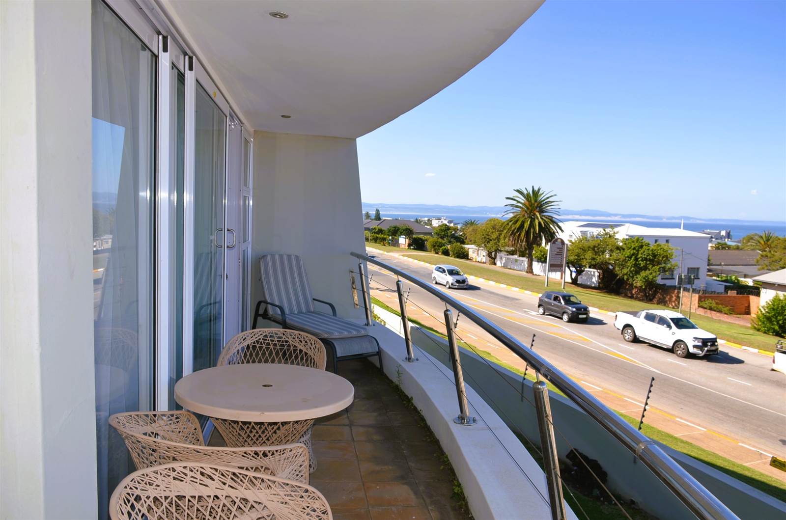 2 Bed Apartment in Jeffreys Bay photo number 19