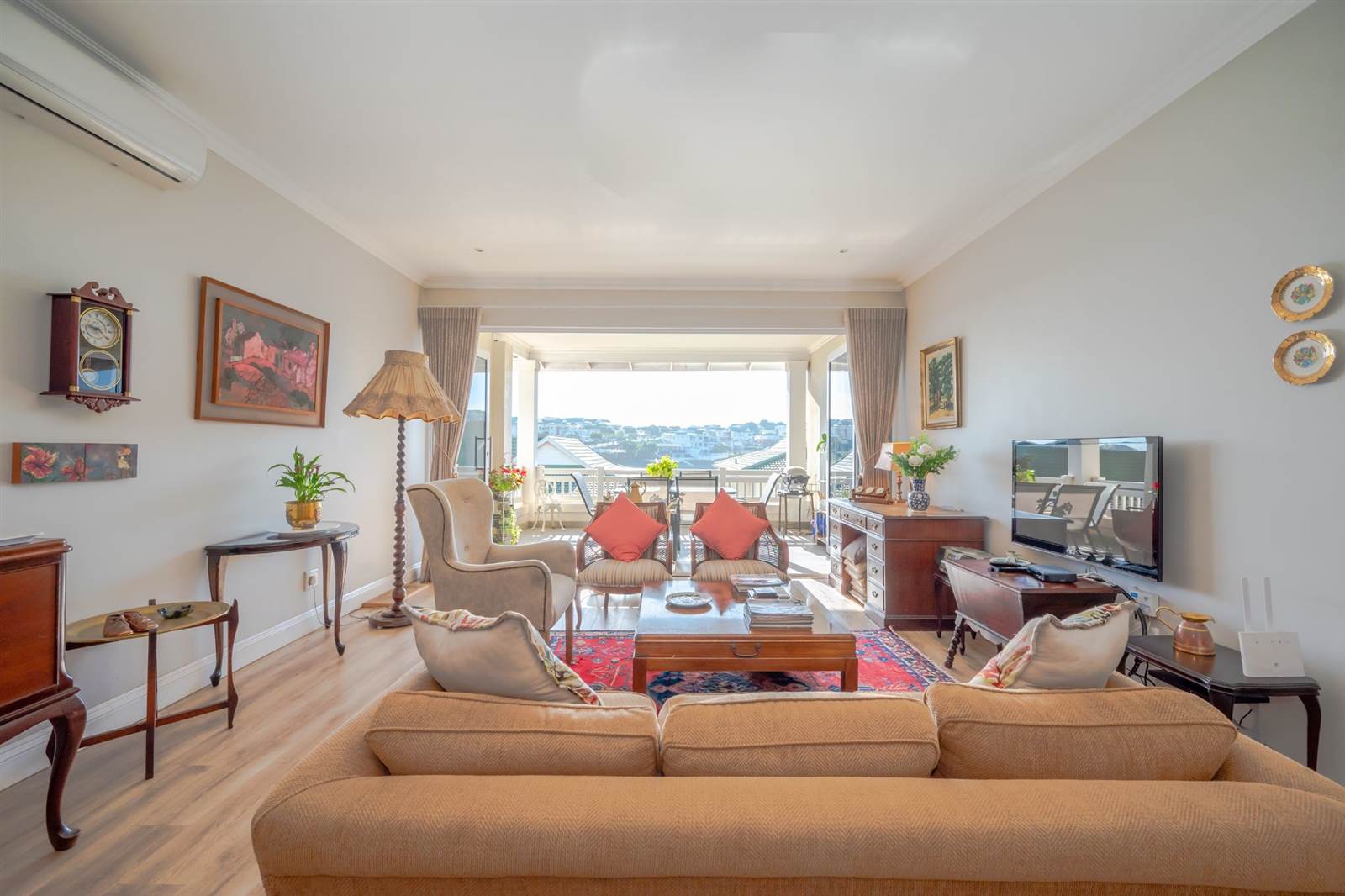 2 Bed Apartment in Mt Edgecombe photo number 5