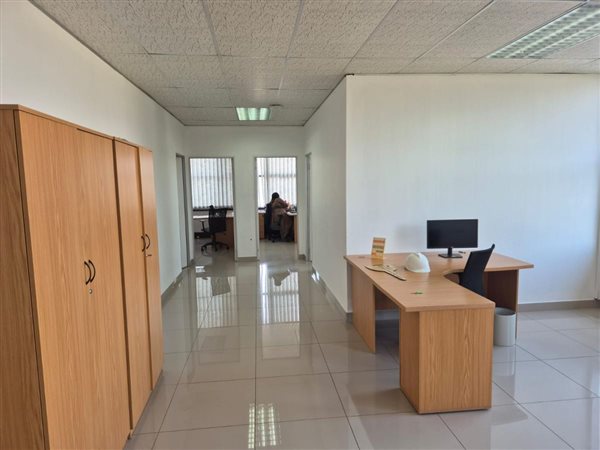 161  m² Office Space