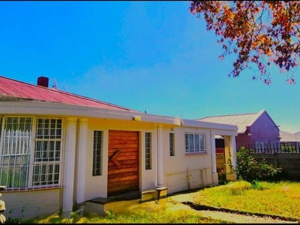3 Bedroom House 3 Bedroom House