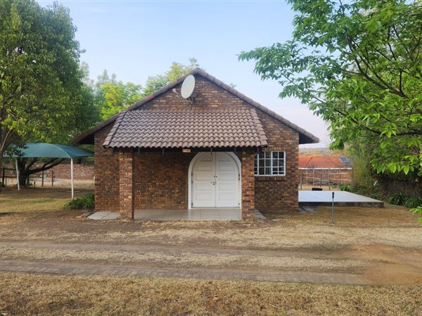 2 Bed Garden Cottage