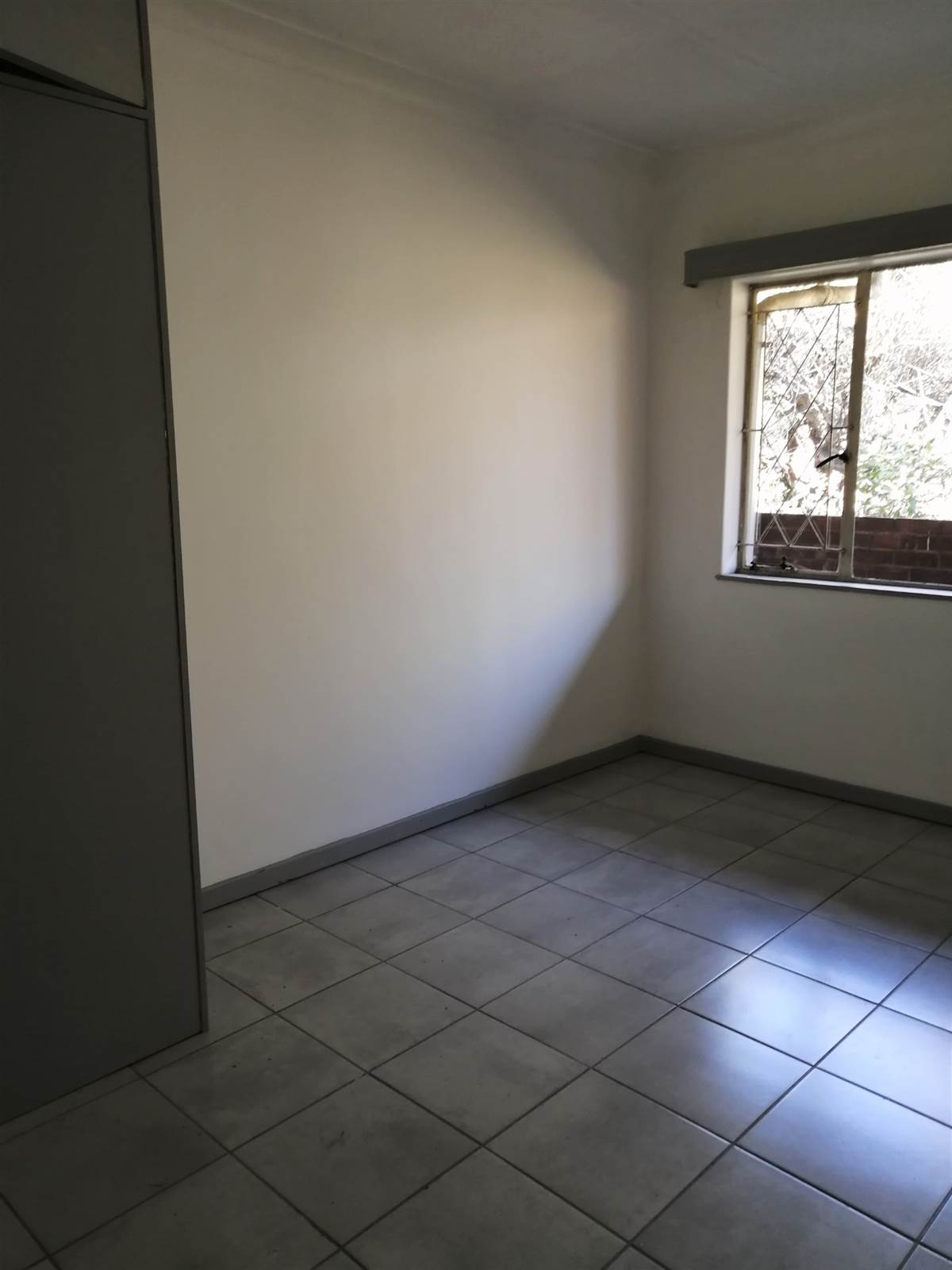 2 Bed Apartment in Rietfontein photo number 4