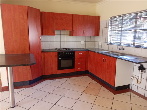 3 Bedroom Apartment 3 Bedroom Apartment