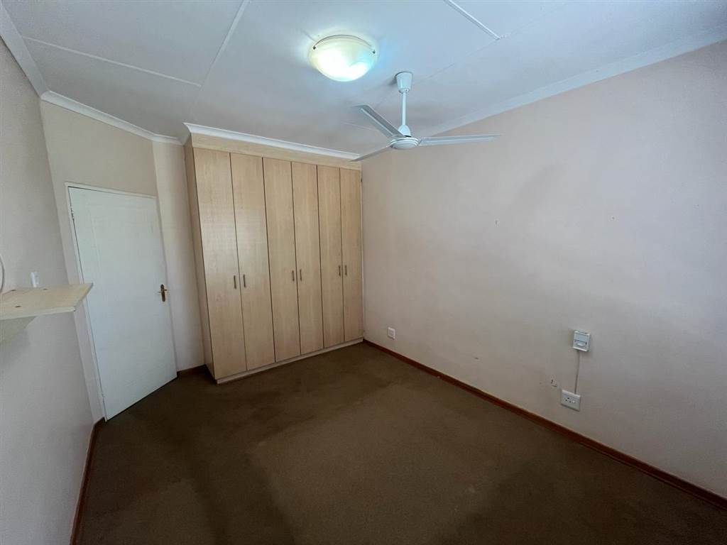 2 Bed Apartment in Minerva Gardens photo number 7