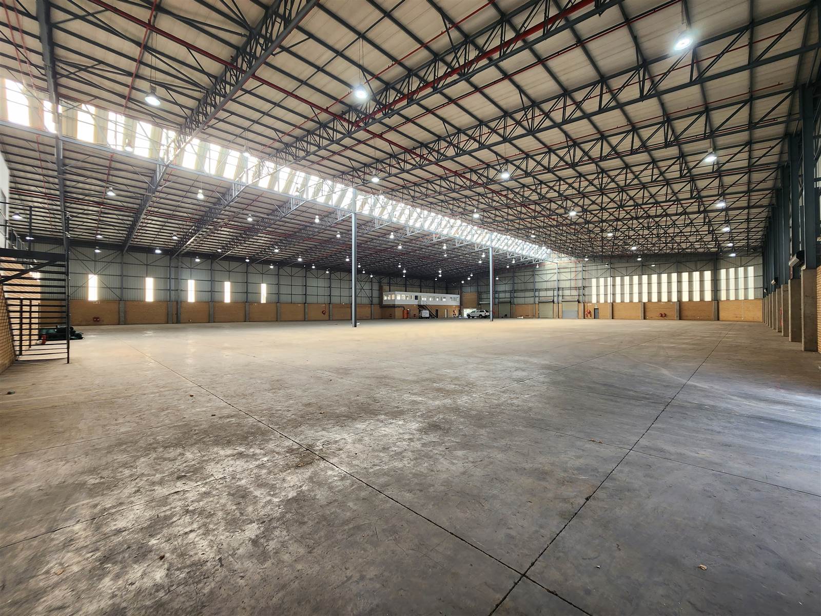 5121  m² Industrial space in Isando photo number 6