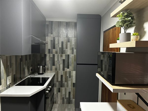 2 Bedroom House 2 Bedroom House