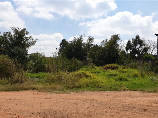800 m² Land available in Krugersrus
