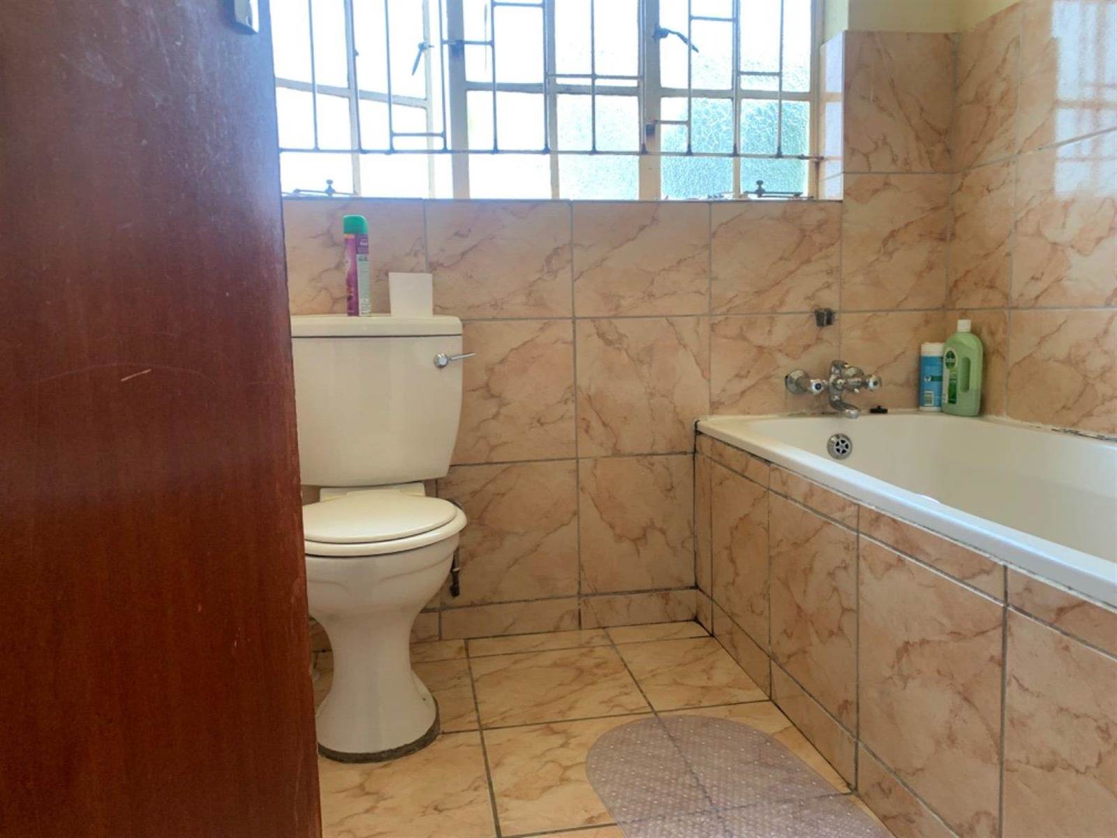 3 Bed House in Serala View photo number 27