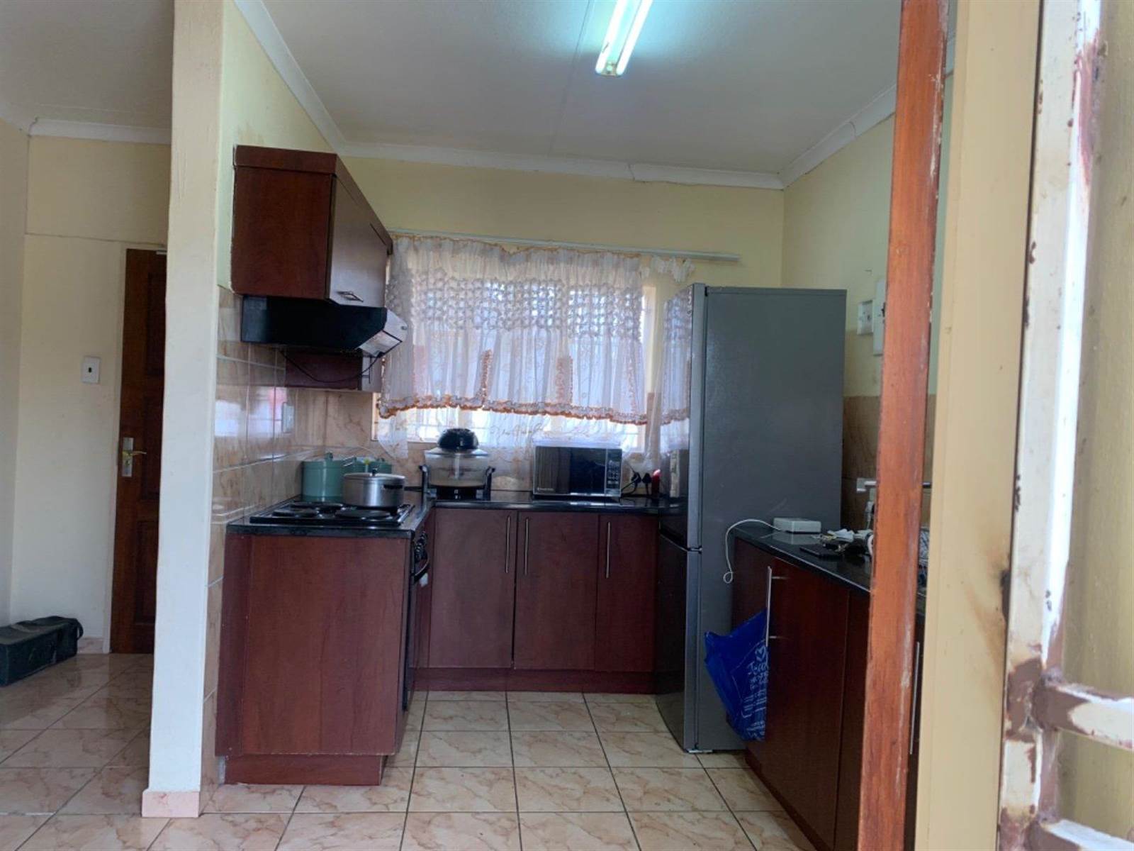 3 Bed House in Serala View photo number 6