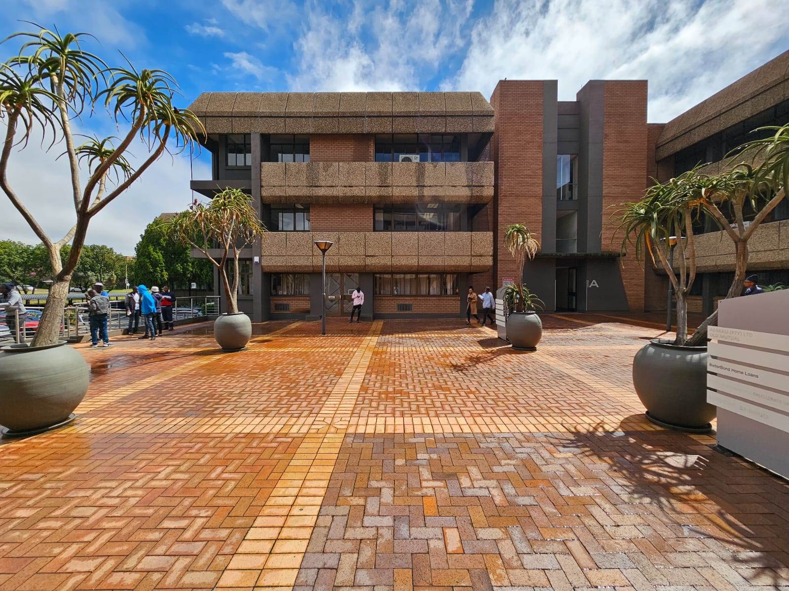 630  m² Commercial space in Centurion CBD photo number 1