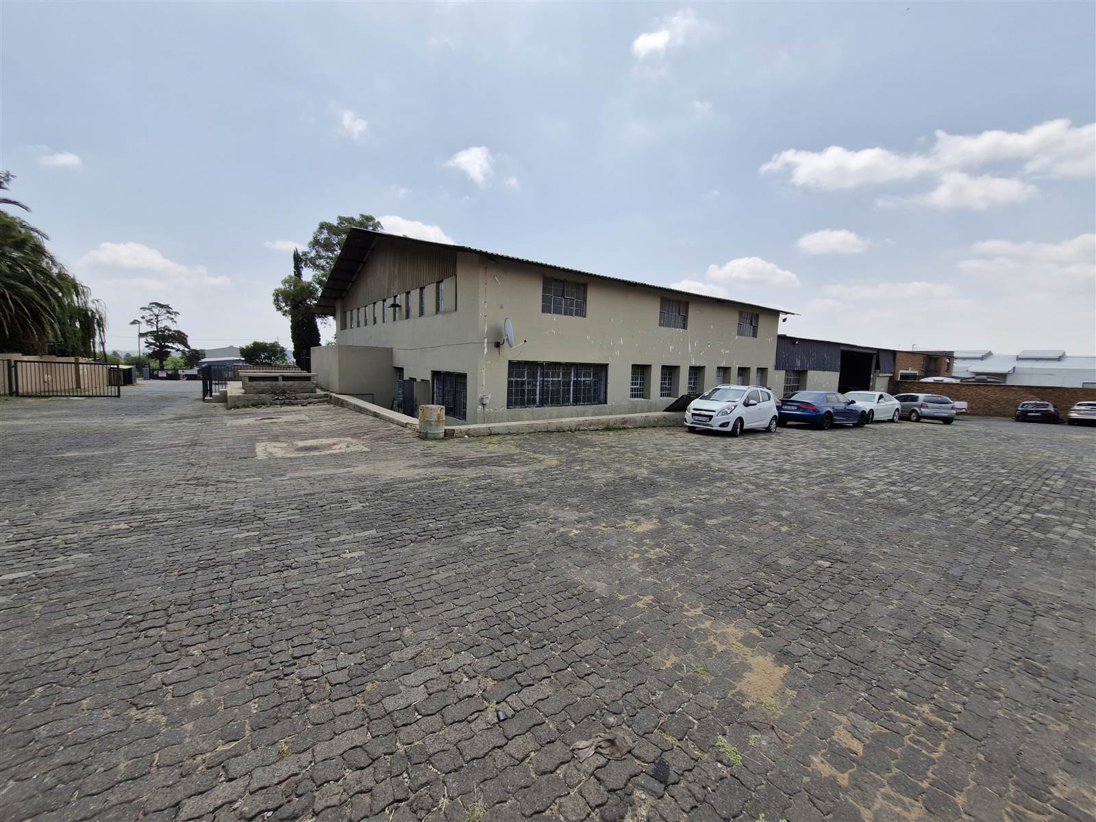 25153  m² Industrial space in Commercia photo number 12