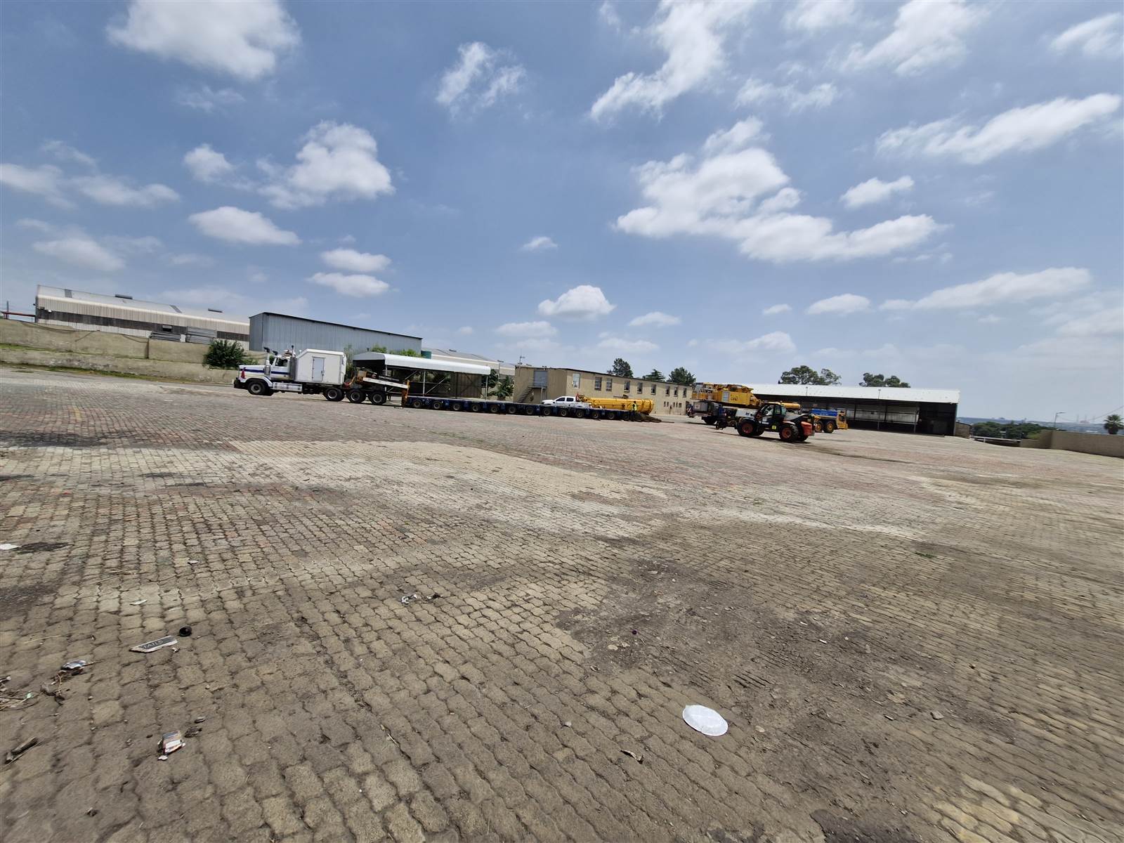 25153  m² Industrial space in Commercia photo number 3