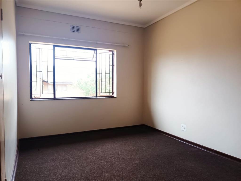 3 Bed House in Fochville photo number 16