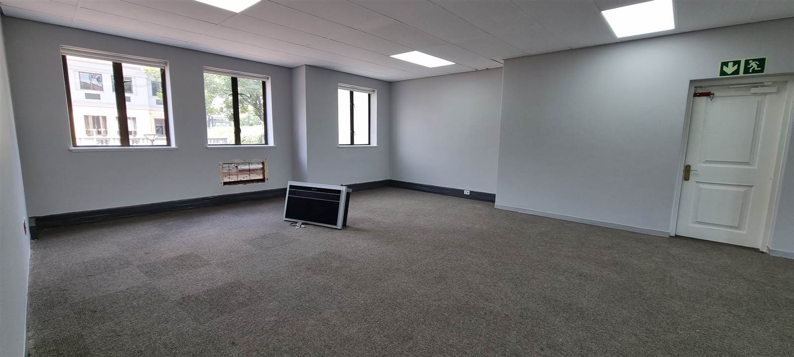 239  m² Commercial space in Sandown photo number 8