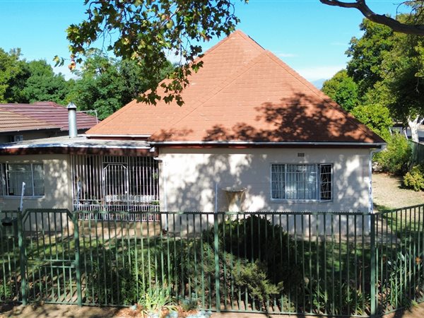 4 Bedroom House 4 Bedroom House