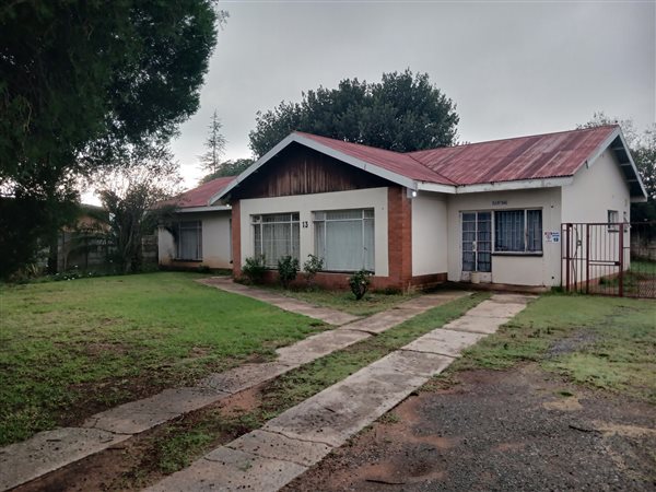 3 Bedroom House 3 Bedroom House