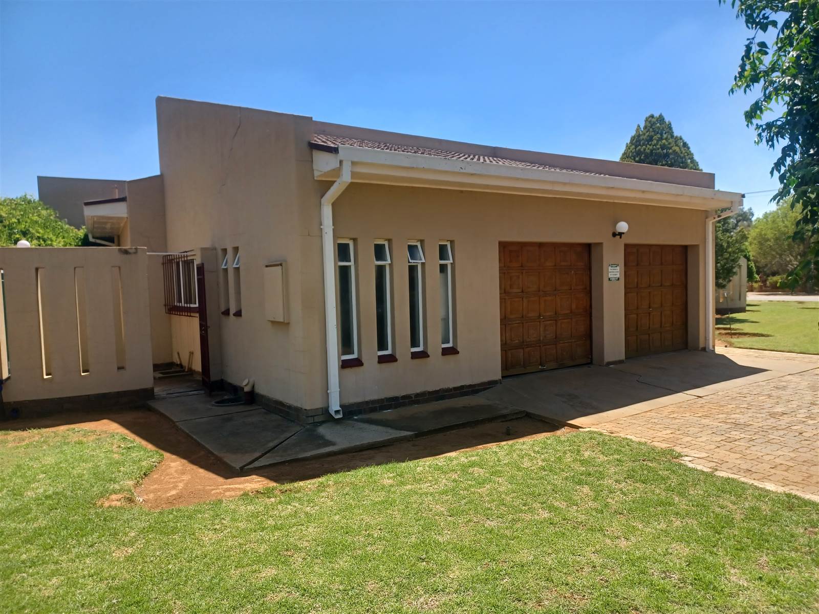 3 Bed House in Wolmaranstad photo number 3