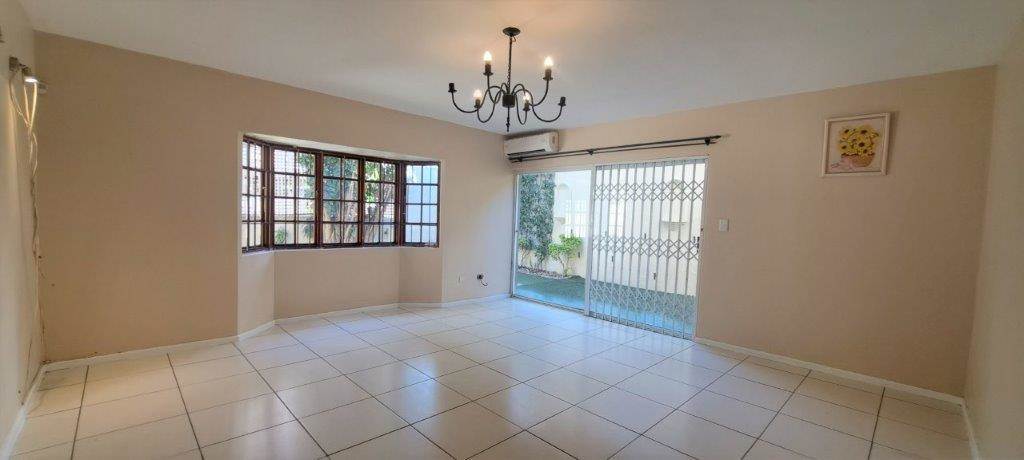 3 Bed Townhouse in Musgrave photo number 8