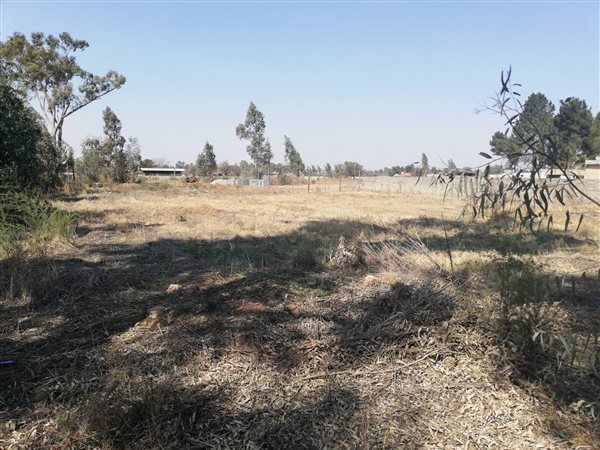 1119 m² Land available in Kookrus