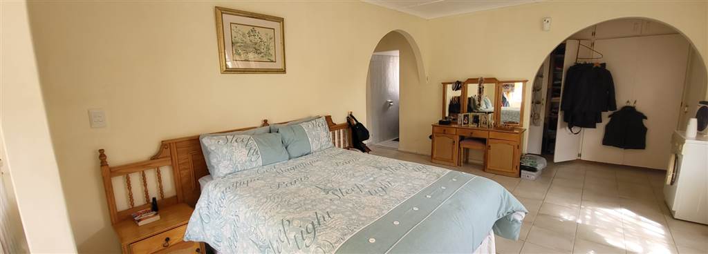 4 Bed House in King Williams Town photo number 21