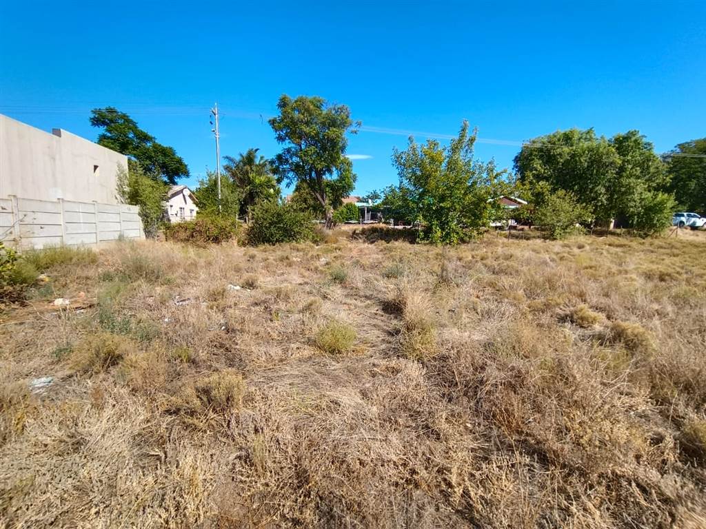 536 m² Land available in Ladismith photo number 9