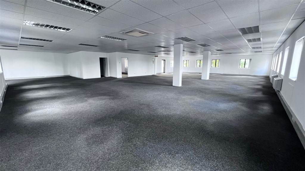 377  m² Commercial space in Strubens Valley photo number 7