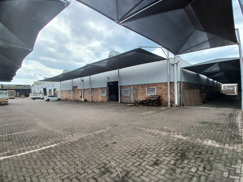943  m² Commercial space in Pietermaritzburg Central photo number 1