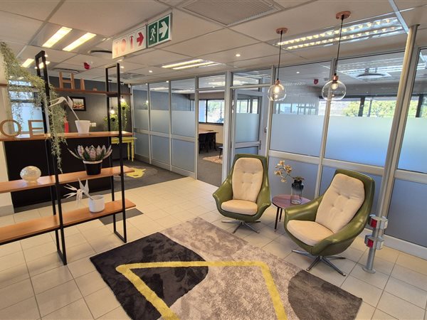 150  m² Office Space