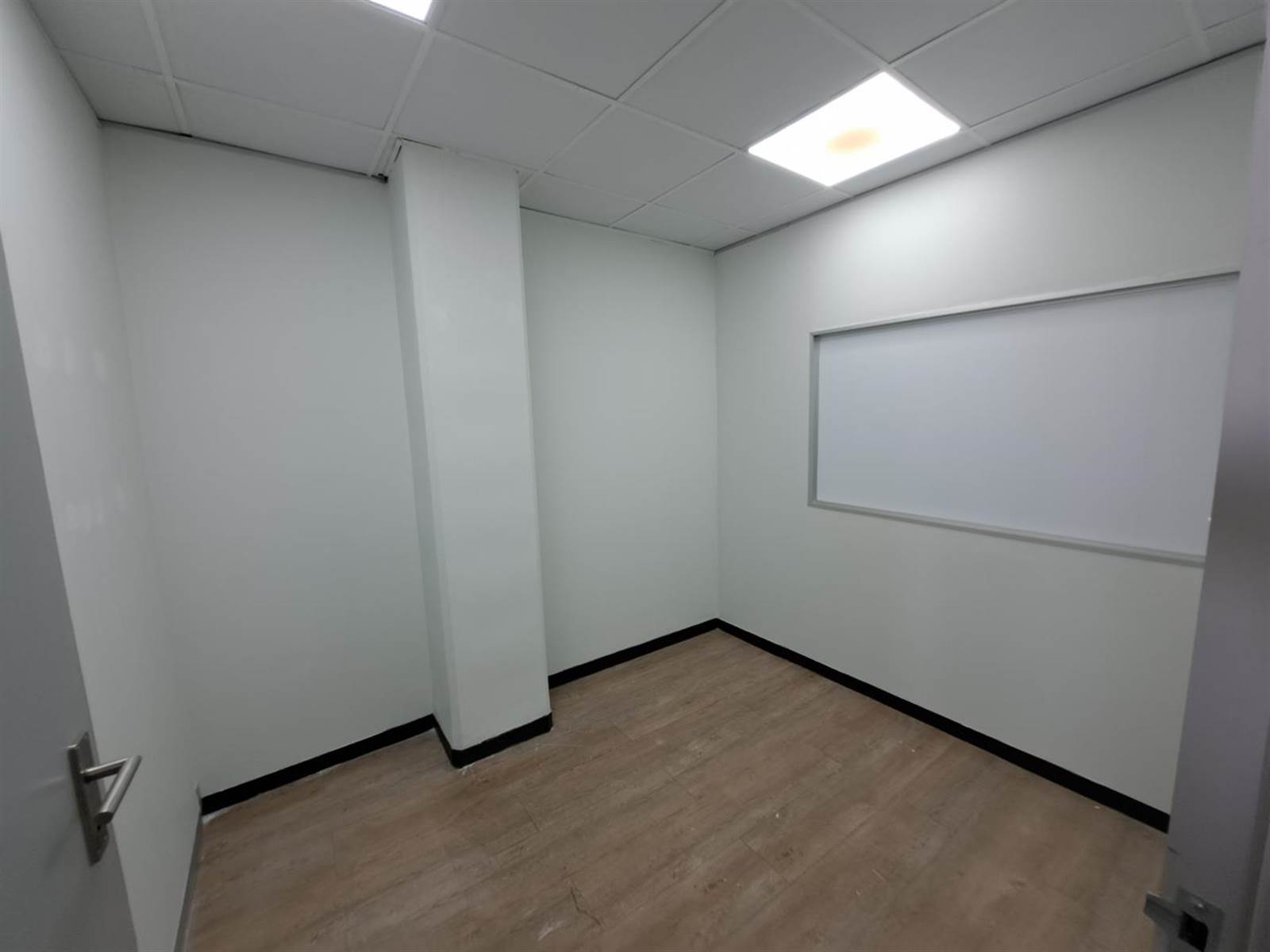 49.45  m² Commercial space in Die Hoewes photo number 9