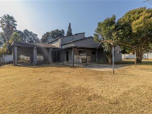 4 Bed House in Welgedacht